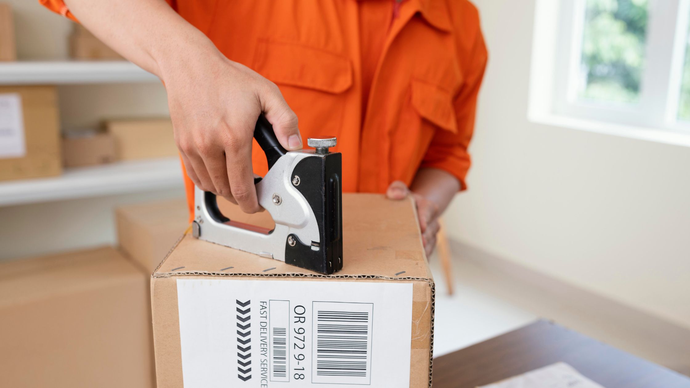 ISM Direct | Why Should You Choose a Cardboard Box Stapler for Your Business?